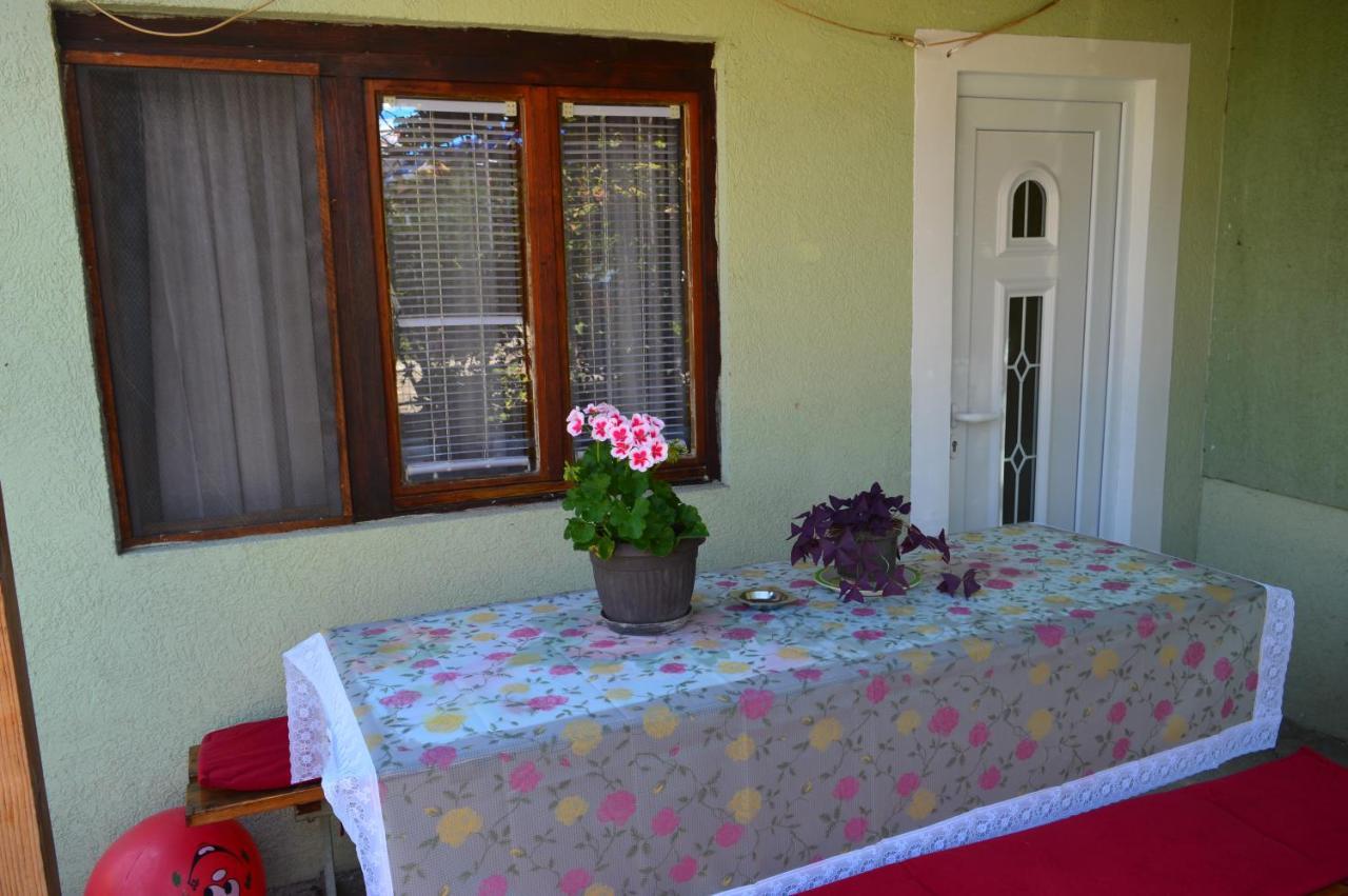 Apartman Km Dordevic Soko Banja Exterior foto
